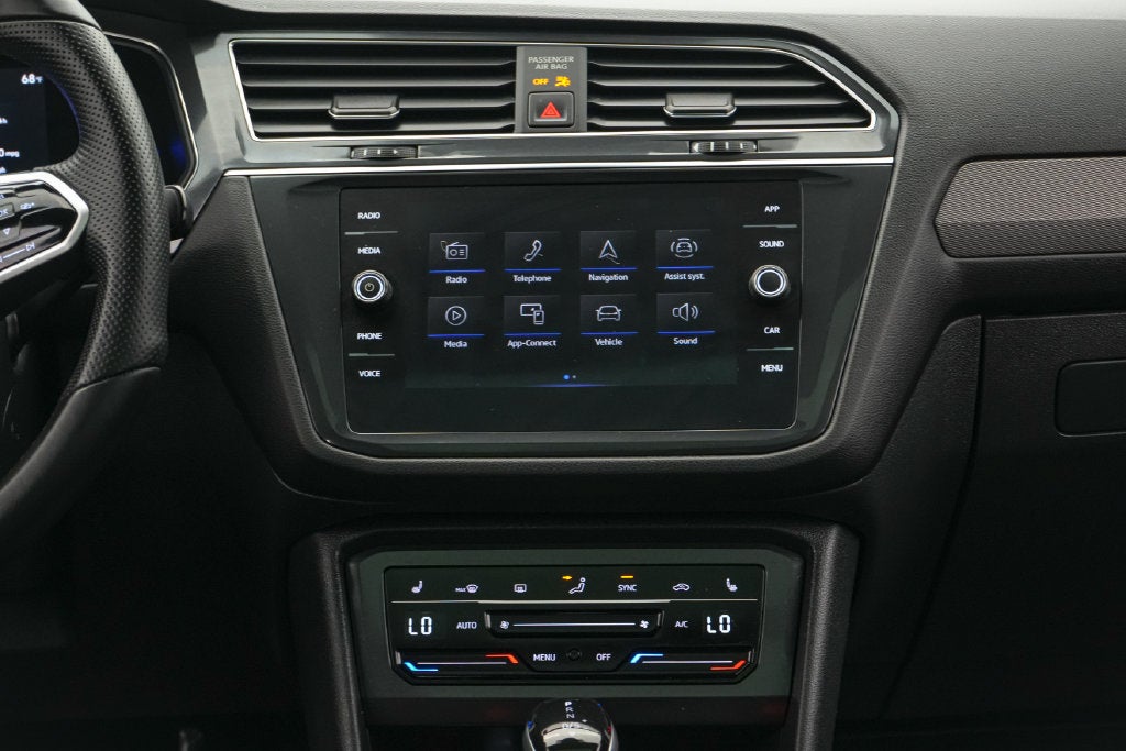 2023 Volkswagen Tiguan 2.0T SE R-Line Black