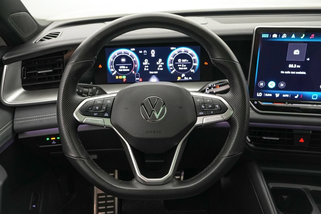 2025 Volkswagen Tiguan 2.0T SE R-Line Black