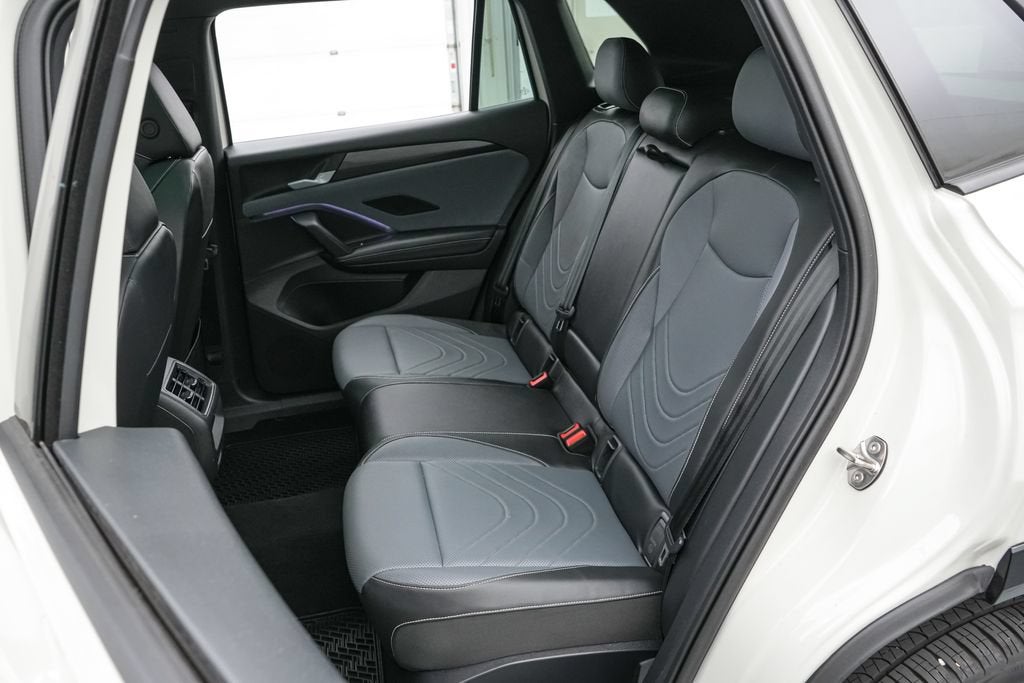2025 Volkswagen Tiguan 2.0T SE R-Line Black