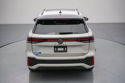 2025 Volkswagen Tiguan 2.0T SE R-Line Black