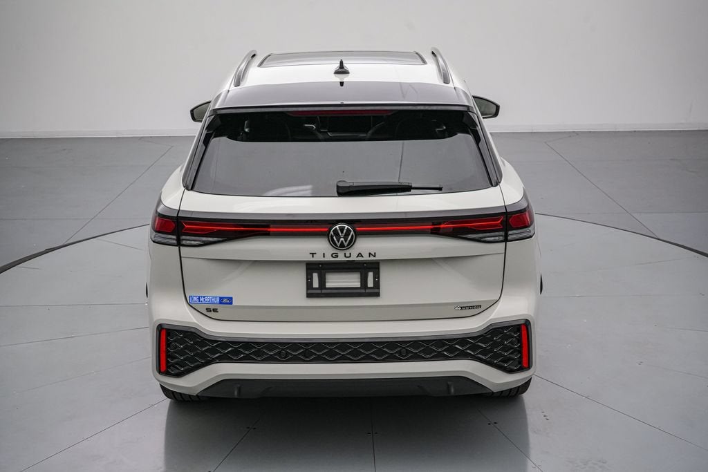 2025 Volkswagen Tiguan 2.0T SE R-Line Black