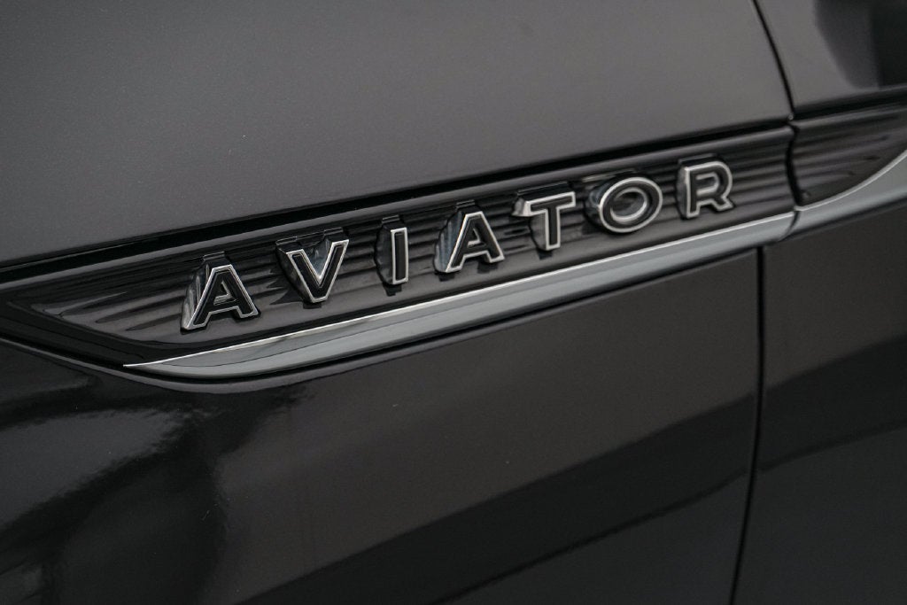 2025 Lincoln Aviator Black Label Invitation