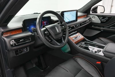 2025 Lincoln Aviator Black Label Invitation