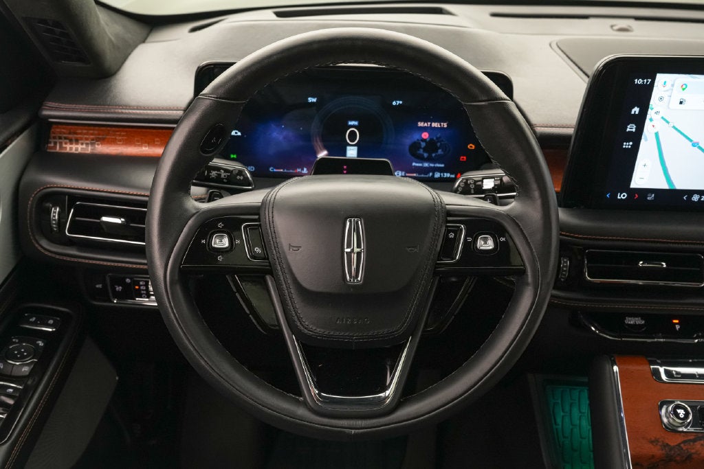 2025 Lincoln Aviator Black Label Invitation