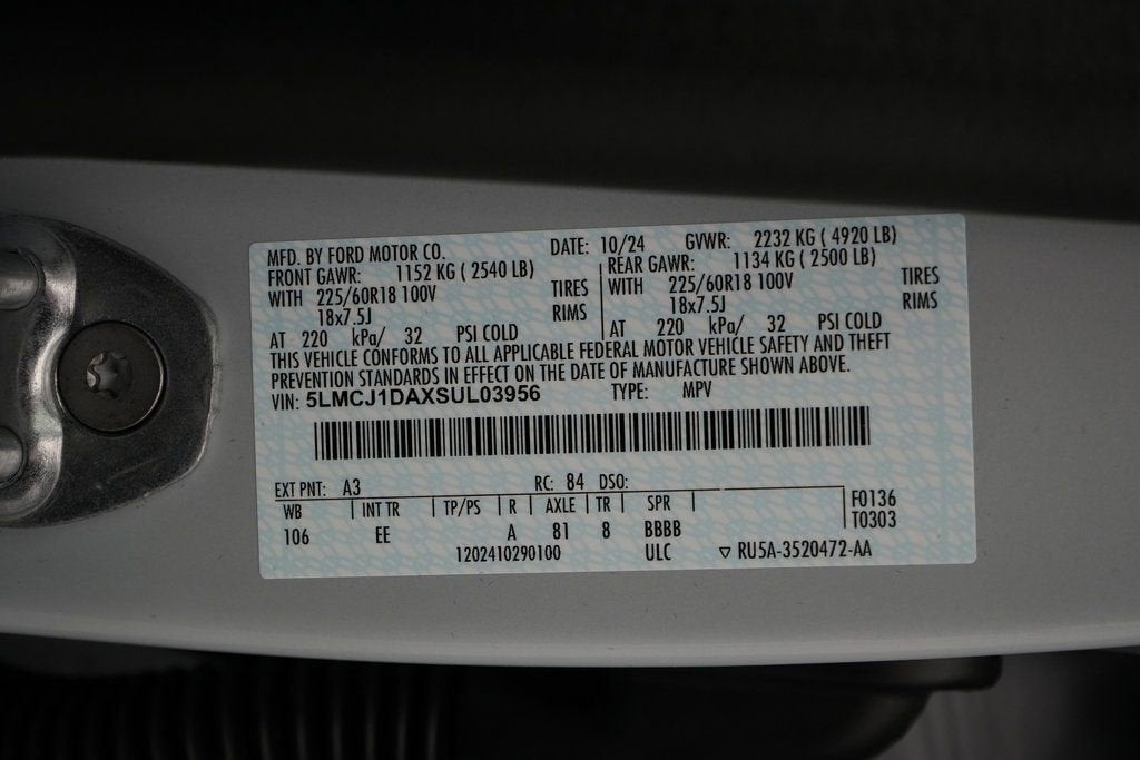 2025 Lincoln Corsair Premiere