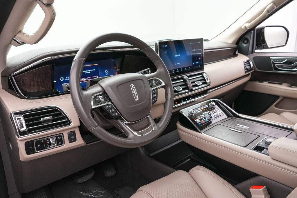 2024 Lincoln Navigator Premiere