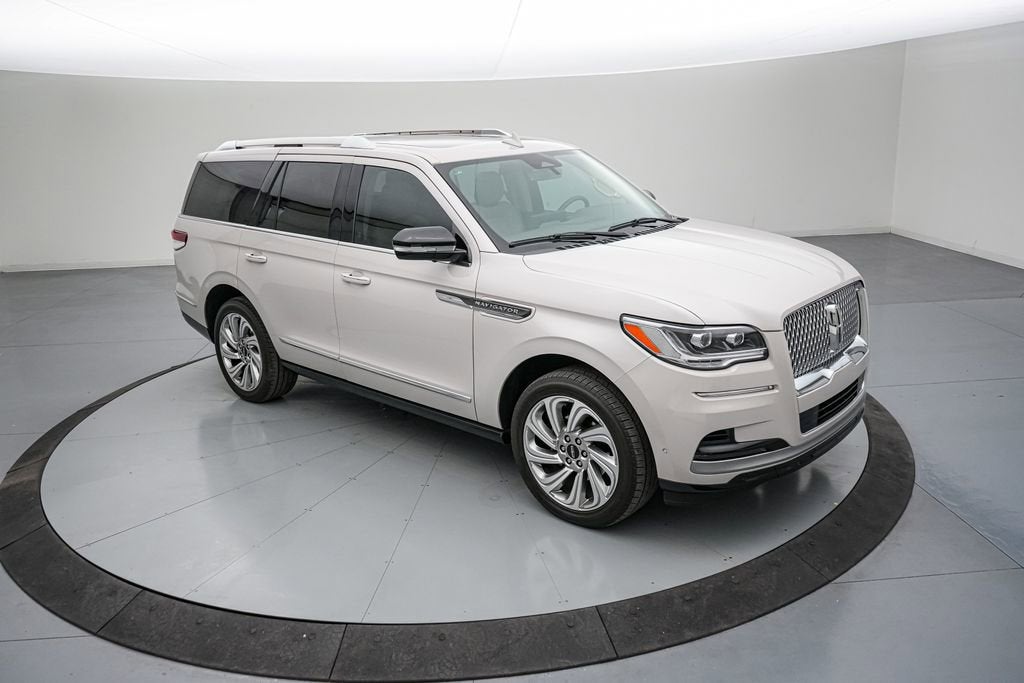 2024 Lincoln Navigator Premiere