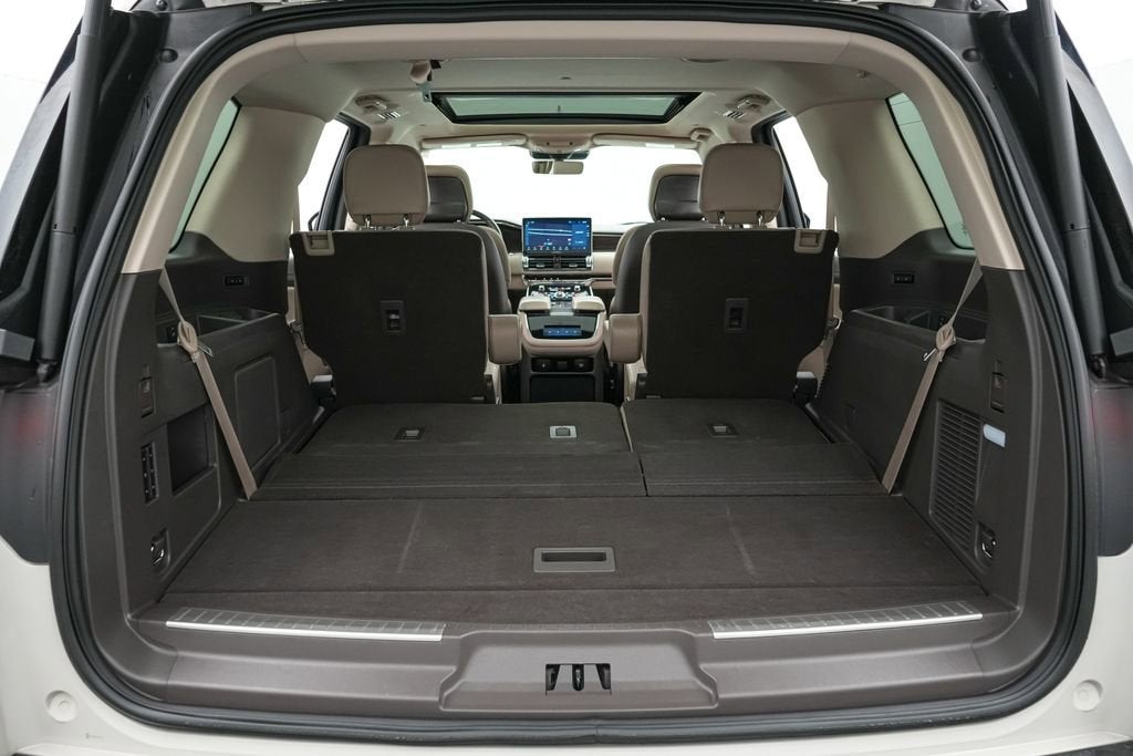 2024 Lincoln Navigator Premiere