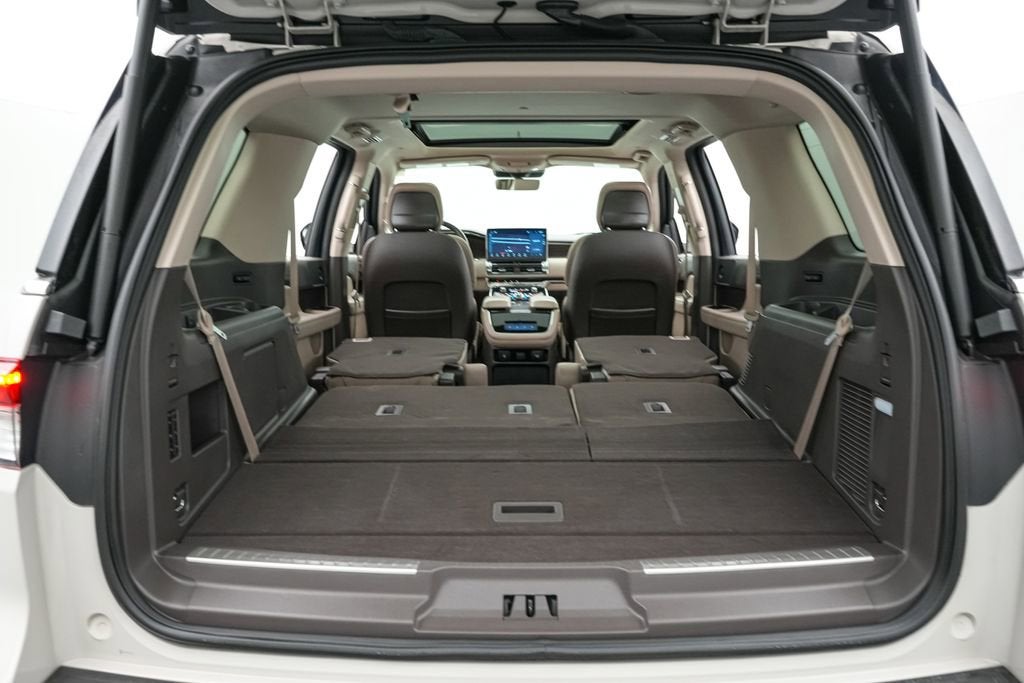 2024 Lincoln Navigator Premiere