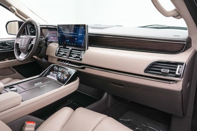 2024 Lincoln Navigator Premiere