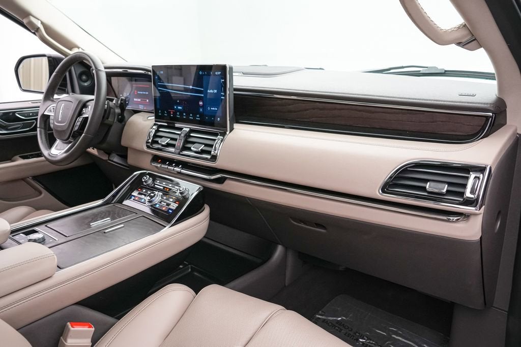 2024 Lincoln Navigator Premiere