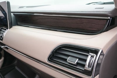 2024 Lincoln Navigator Premiere