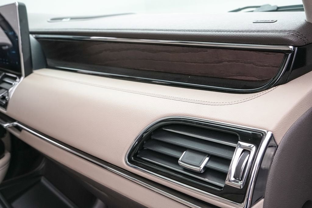 2024 Lincoln Navigator Premiere