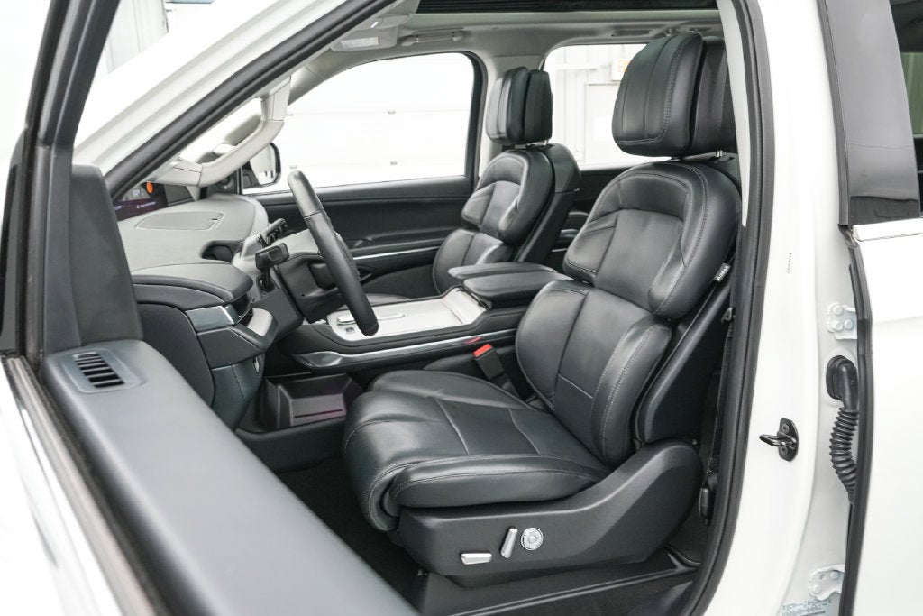 2025 Lincoln Navigator L Reserve
