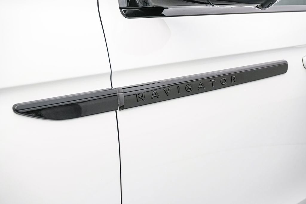 2025 Lincoln Navigator L Reserve