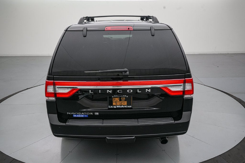 2017 Lincoln Navigator L Reserve