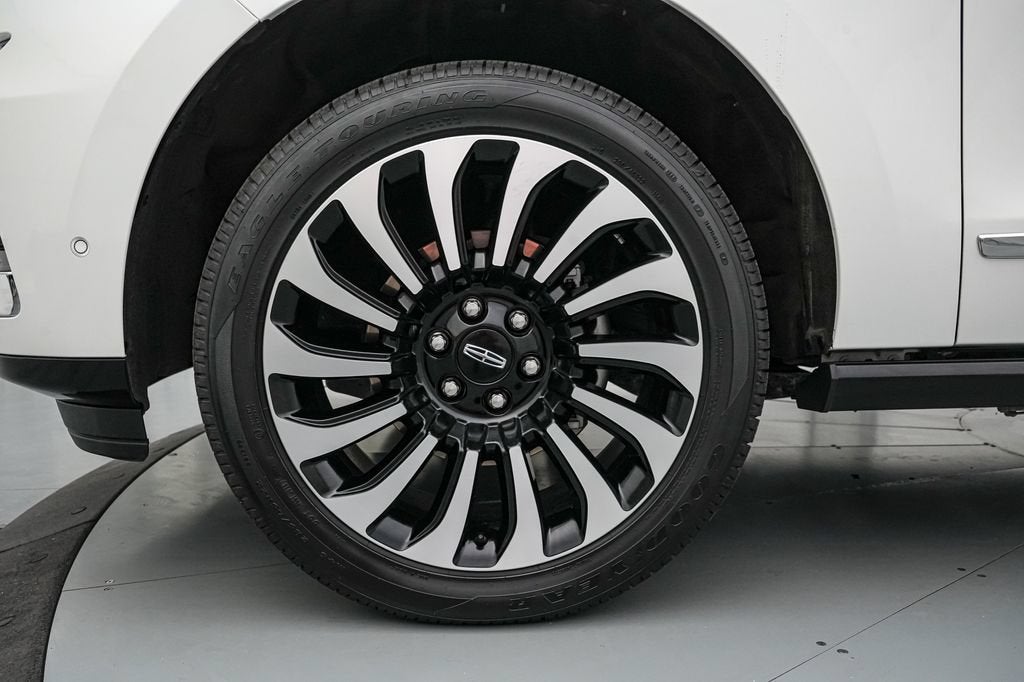 2024 Lincoln Navigator L Black Label Chalet