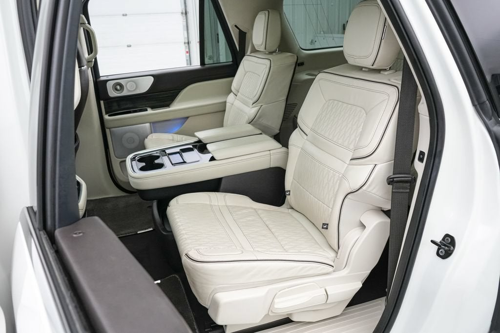 2024 Lincoln Navigator L Black Label Chalet