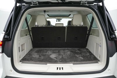 2024 Lincoln Navigator L Black Label Chalet