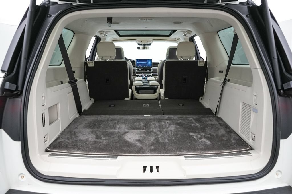 2024 Lincoln Navigator L Black Label Chalet