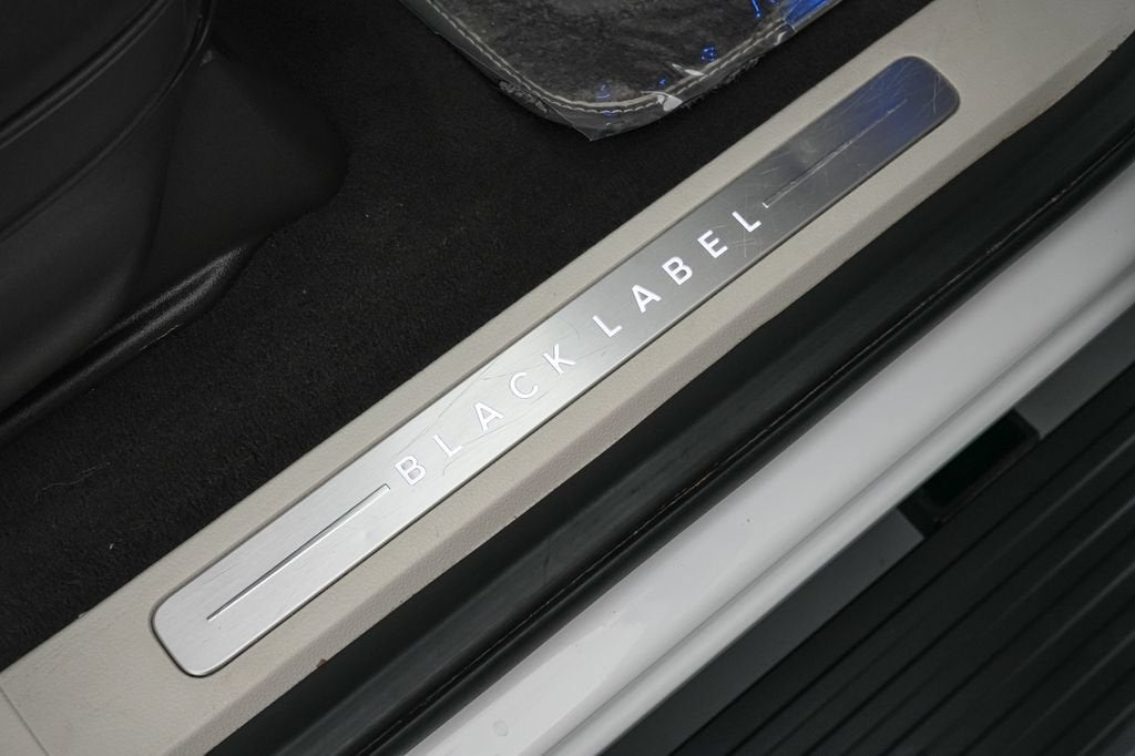 2024 Lincoln Navigator L Black Label Chalet