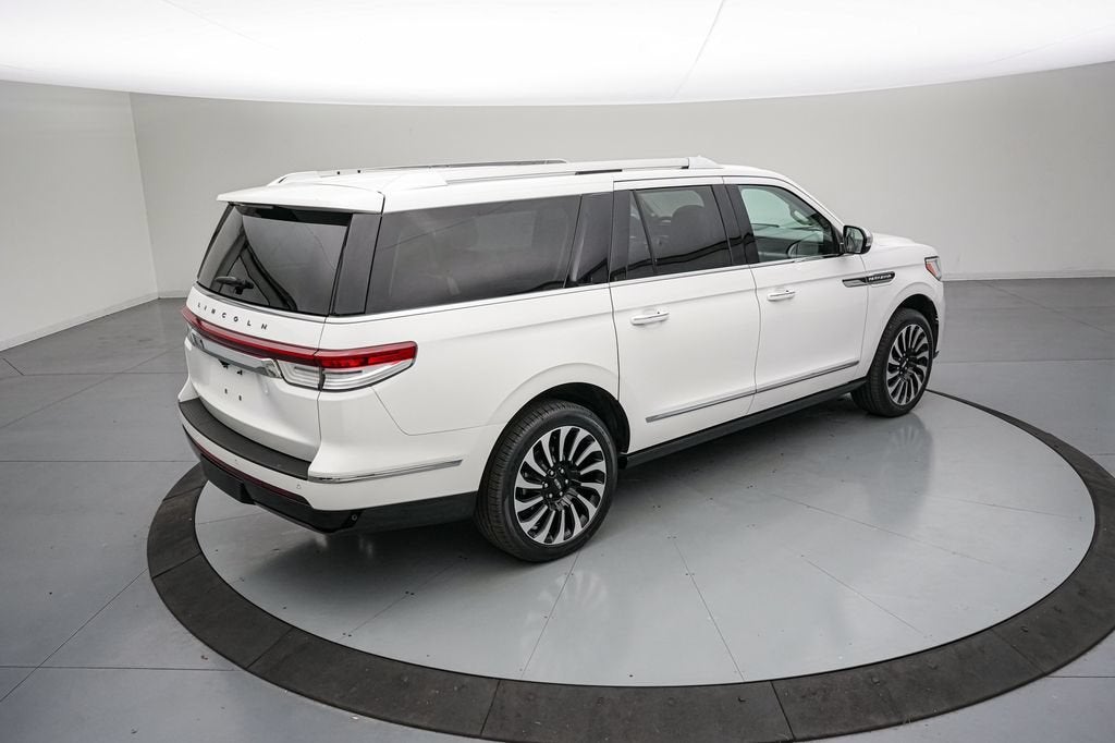 2024 Lincoln Navigator L Black Label Chalet