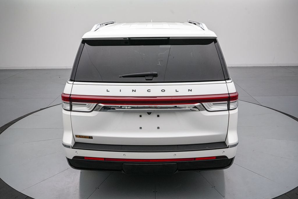 2024 Lincoln Navigator L Black Label Chalet