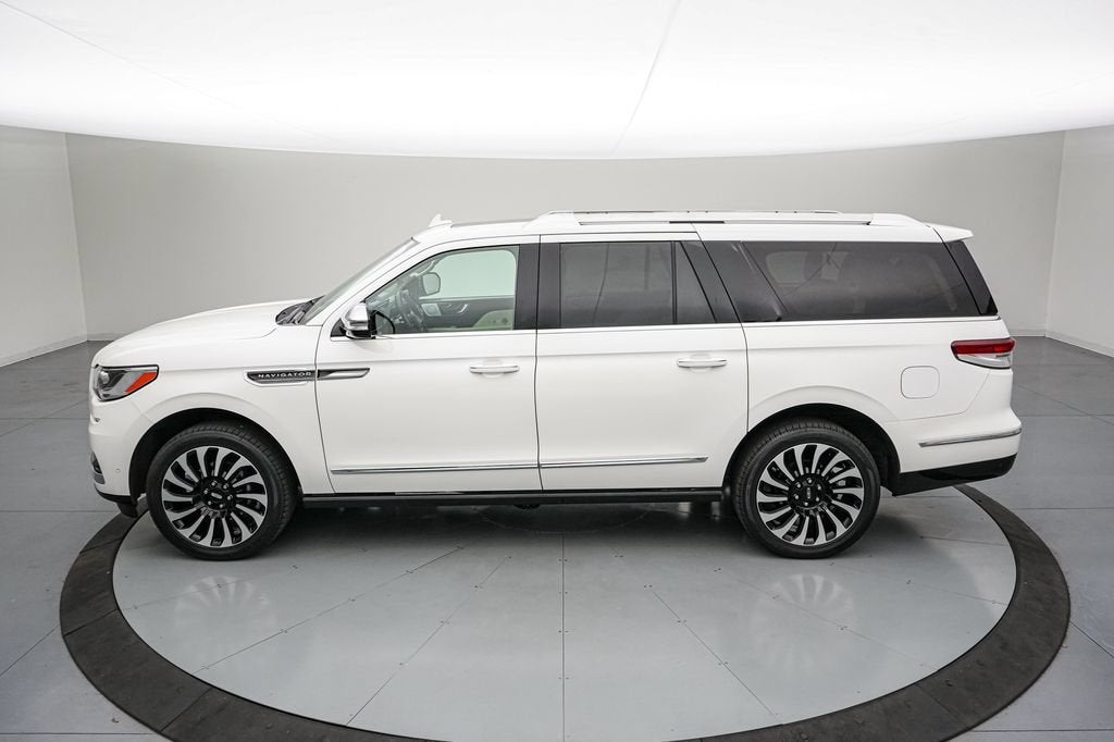 2024 Lincoln Navigator L Black Label Chalet