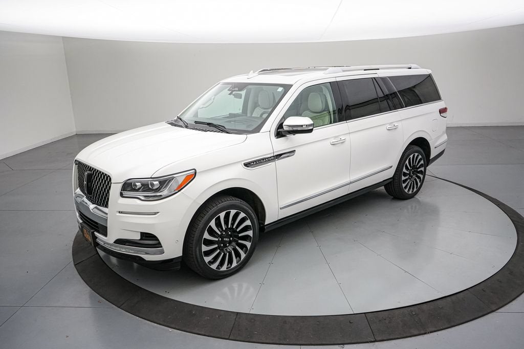 2024 Lincoln Navigator L Black Label Chalet