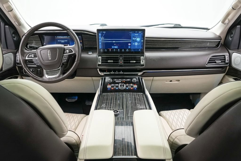 2022 Lincoln Navigator L Black Label