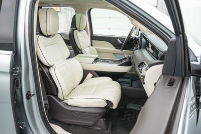 2022 Lincoln Navigator L Black Label