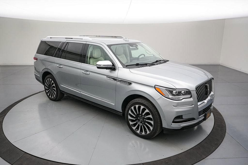 2022 Lincoln Navigator L Black Label