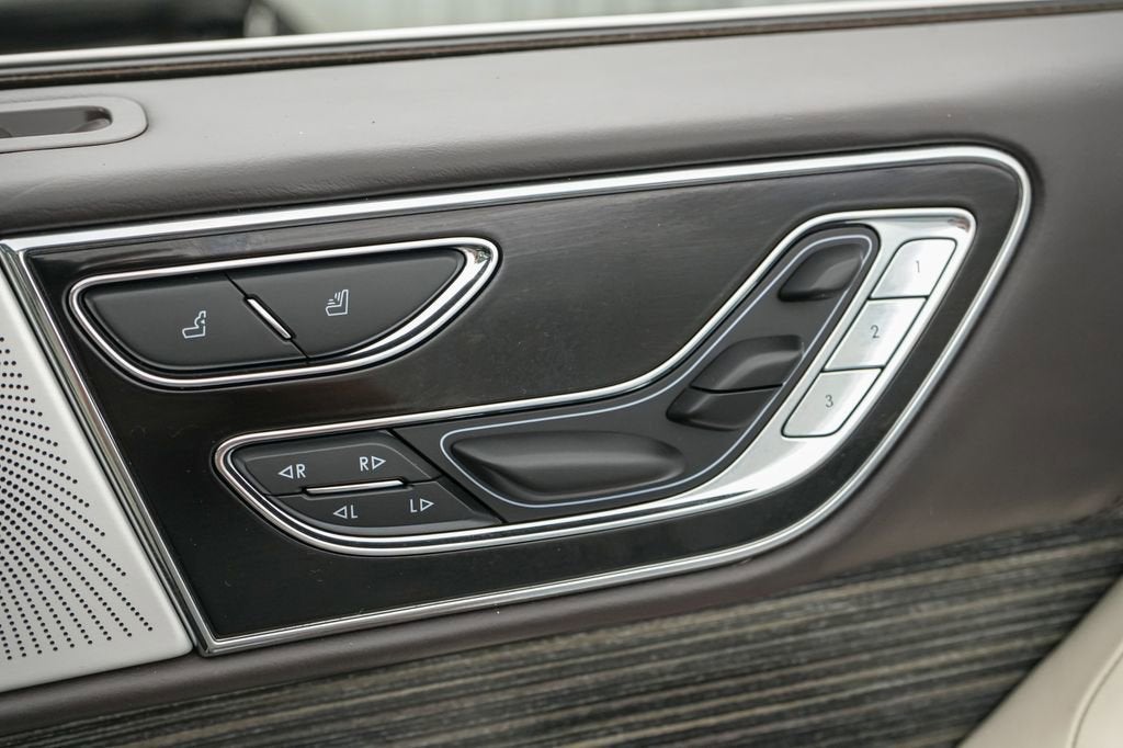 2022 Lincoln Navigator L Black Label