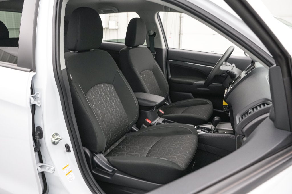 2025 Mitsubishi Outlander Sport 2.0 ES