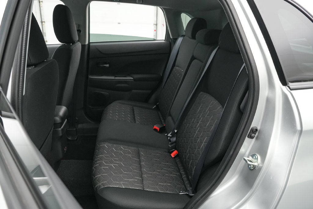 2026 Mitsubishi Outlander Sport 2.0 LE