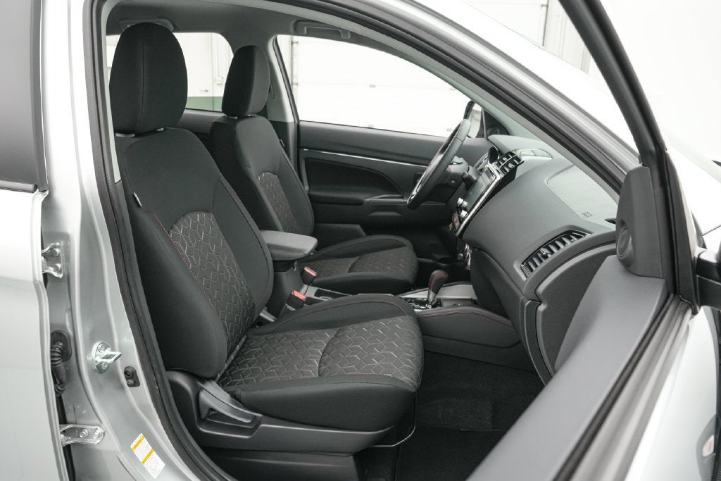 2026 Mitsubishi Outlander Sport 2.0 LE
