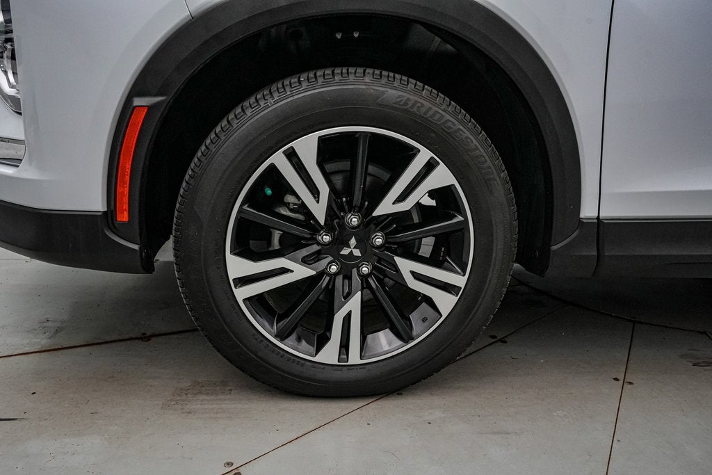 2023 Mitsubishi Eclipse Cross SE