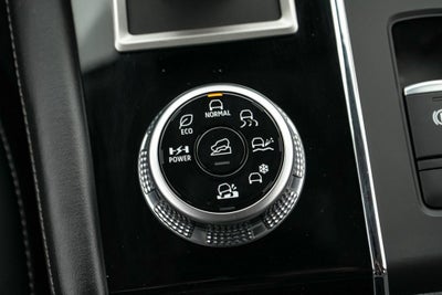 2024 Mitsubishi Outlander Plug-In Hybrid SE