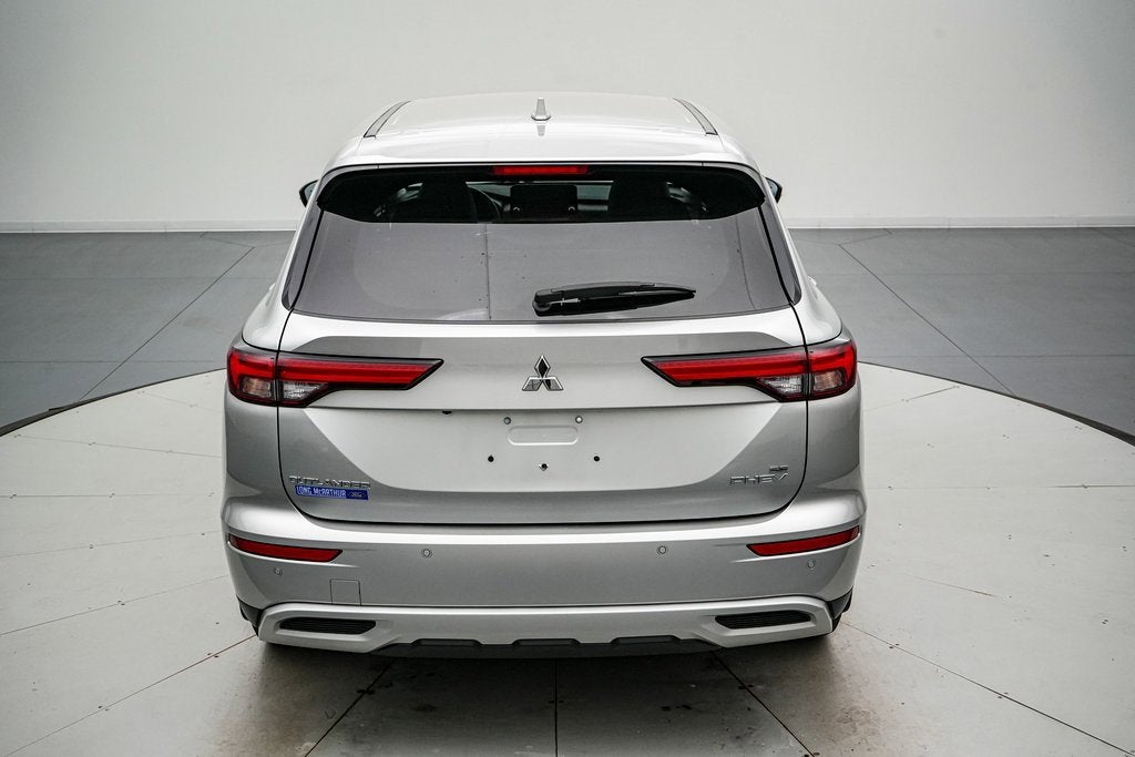 2024 Mitsubishi Outlander Plug-In Hybrid SE