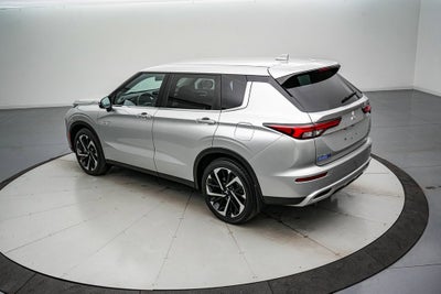 2024 Mitsubishi Outlander Plug-In Hybrid SE