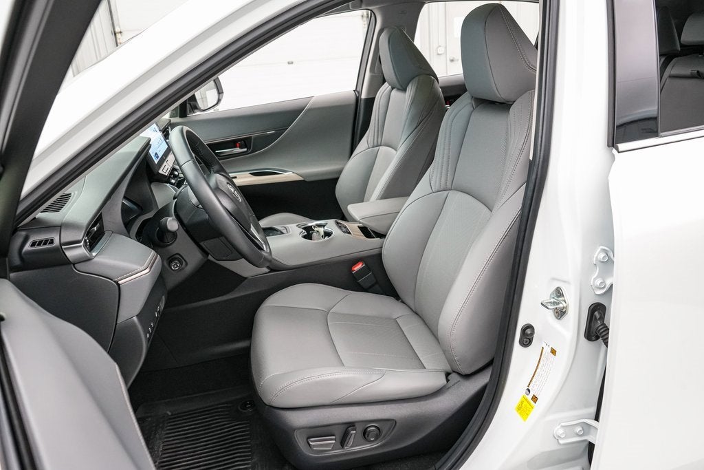 2024 Toyota Venza LE