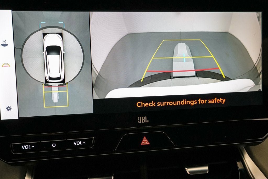 2024 Toyota Venza LE