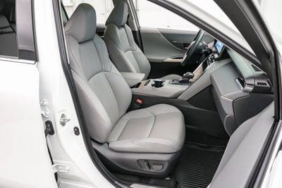 2024 Toyota Venza LE