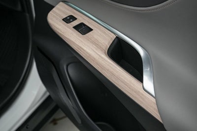 2024 Toyota Venza LE