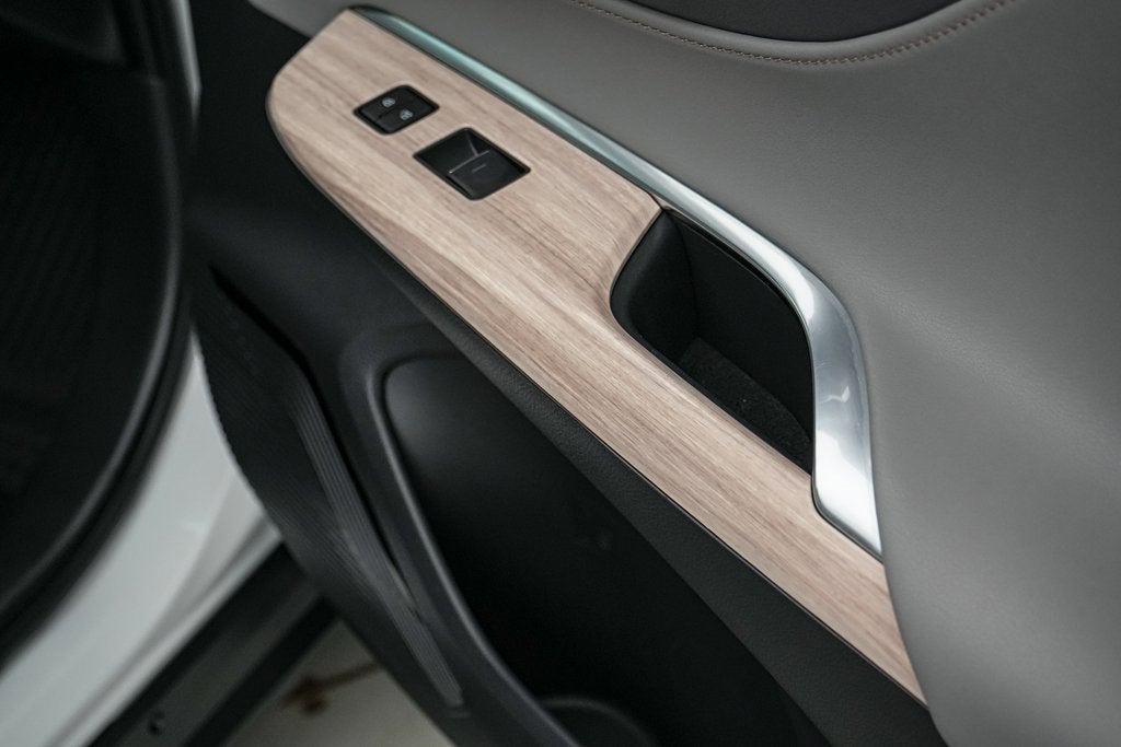 2024 Toyota Venza LE