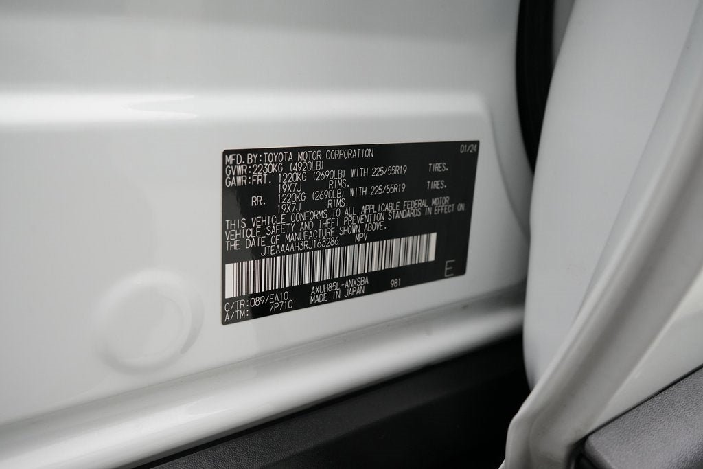 2024 Toyota Venza LE