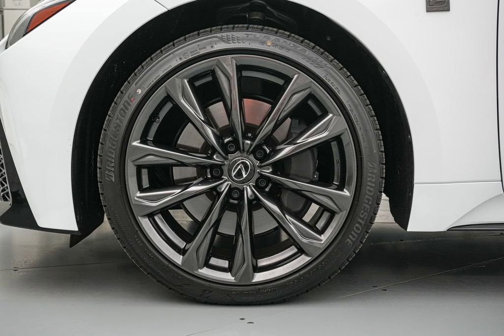 2025 Lexus IS 300