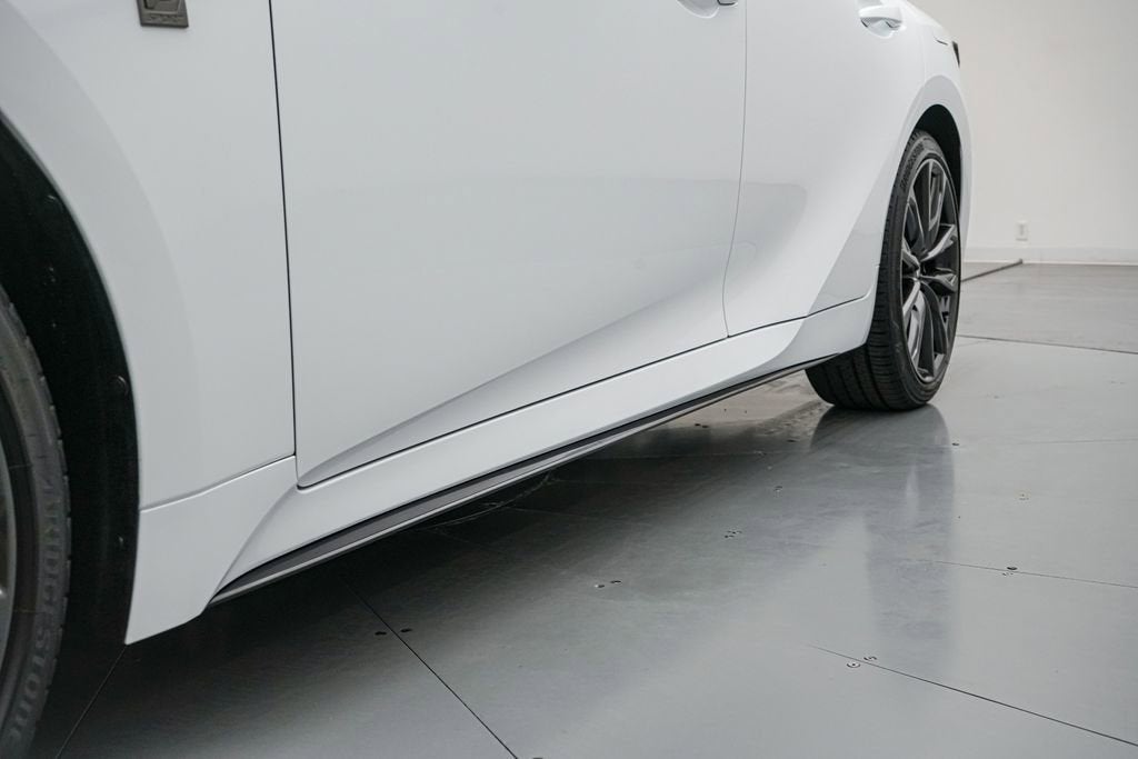 2025 Lexus IS 300