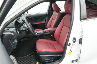 2025 Lexus IS 300