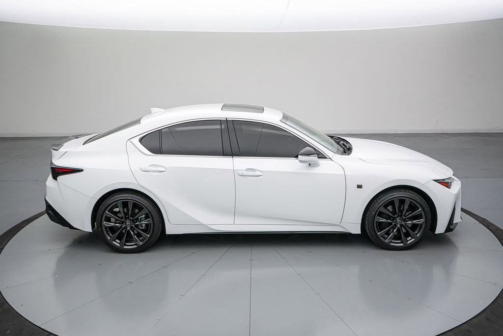 2025 Lexus IS 300